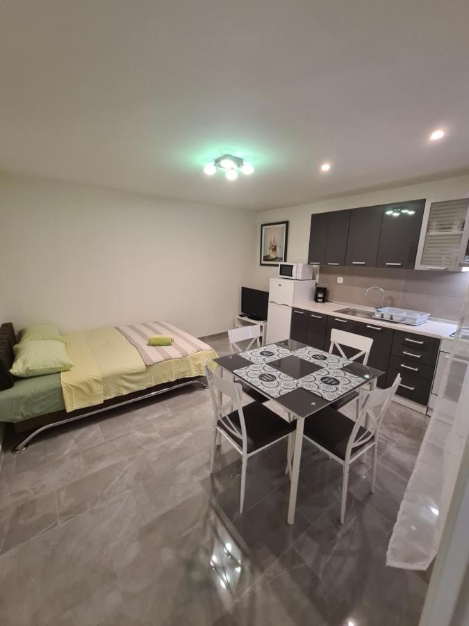 Sukošan Apartments Kresan מראה חיצוני תמונה